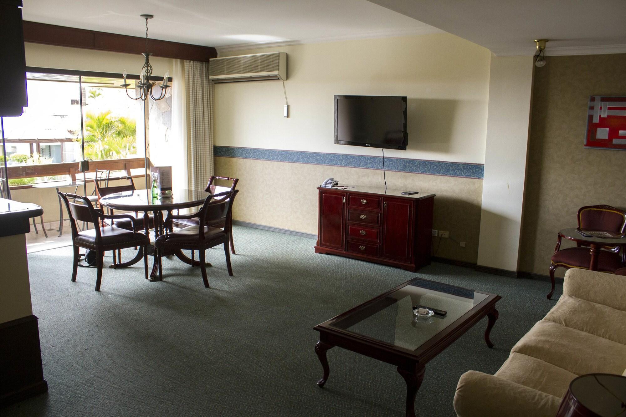 Apart Hotel Toborochi Санта-Крус-де-ла-Сьерра Экстерьер фото